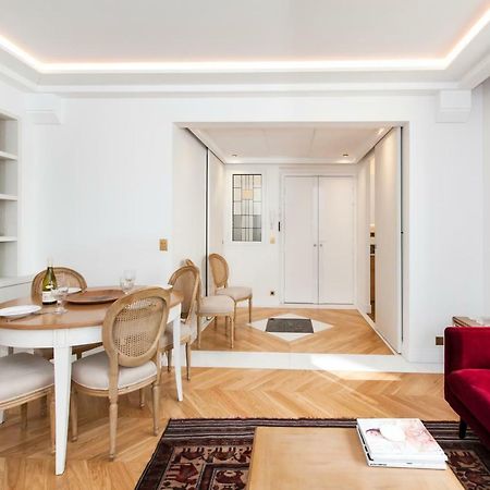 Luxury Montaigne Apartment Paryż Zewnętrze zdjęcie