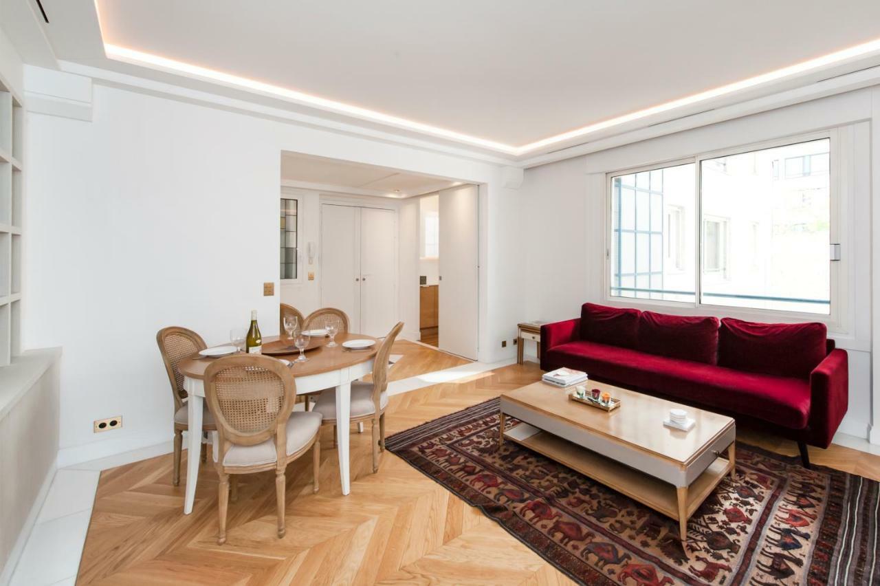 Luxury Montaigne Apartment Paryż Zewnętrze zdjęcie