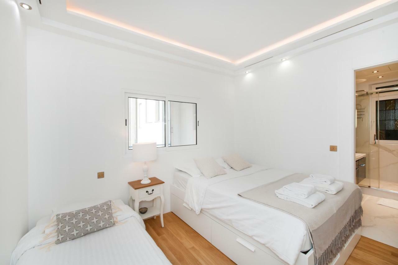 Luxury Montaigne Apartment Paryż Zewnętrze zdjęcie